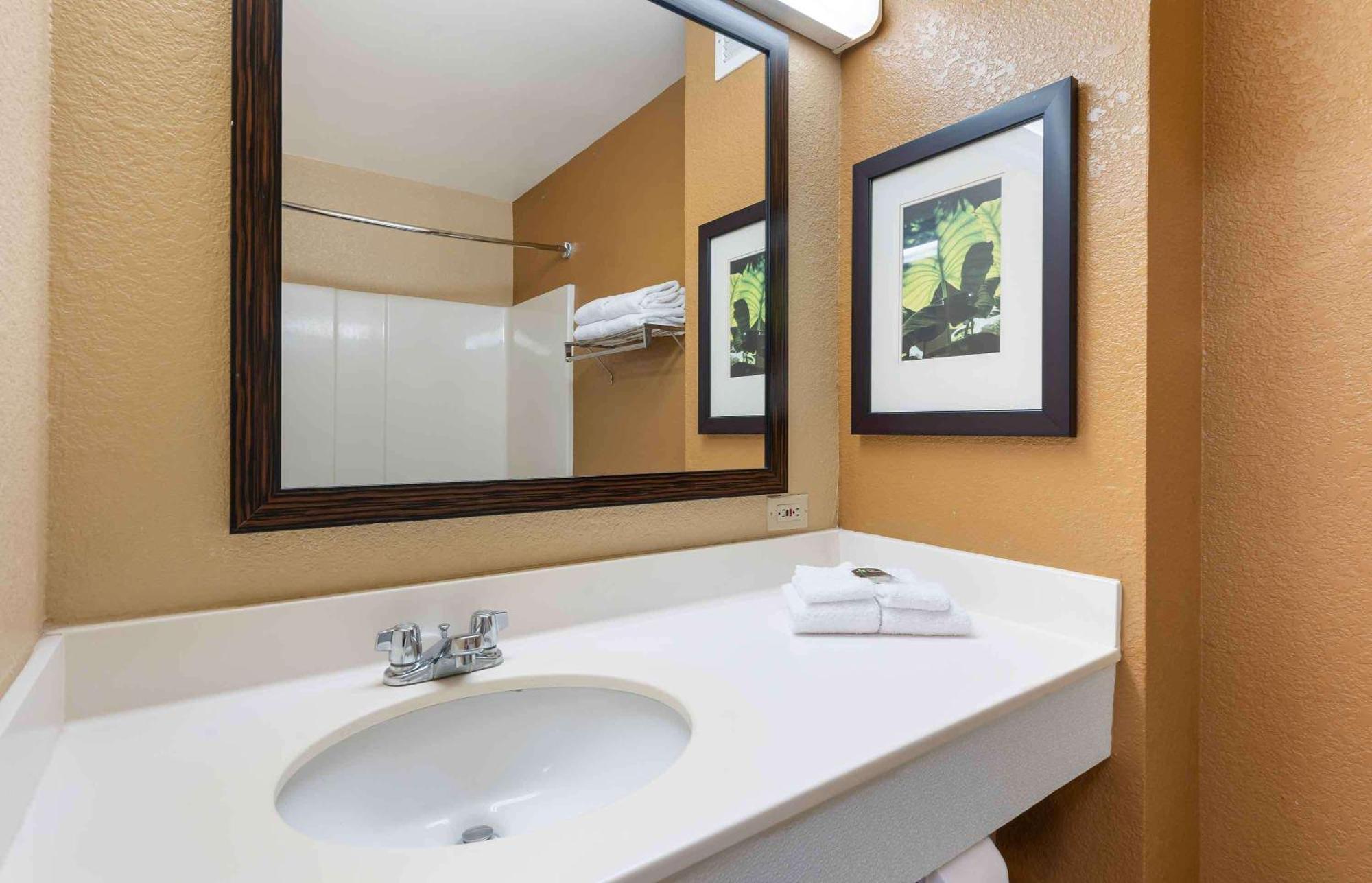 Extended Stay America Suites - Dublin - Hacienda Dr Buitenkant foto