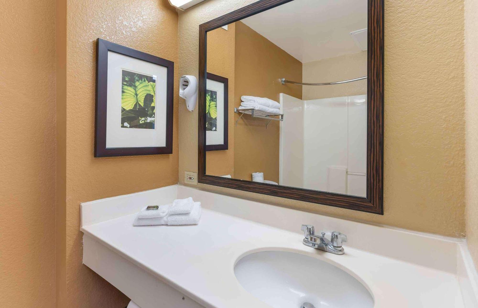 Extended Stay America Suites - Dublin - Hacienda Dr Buitenkant foto