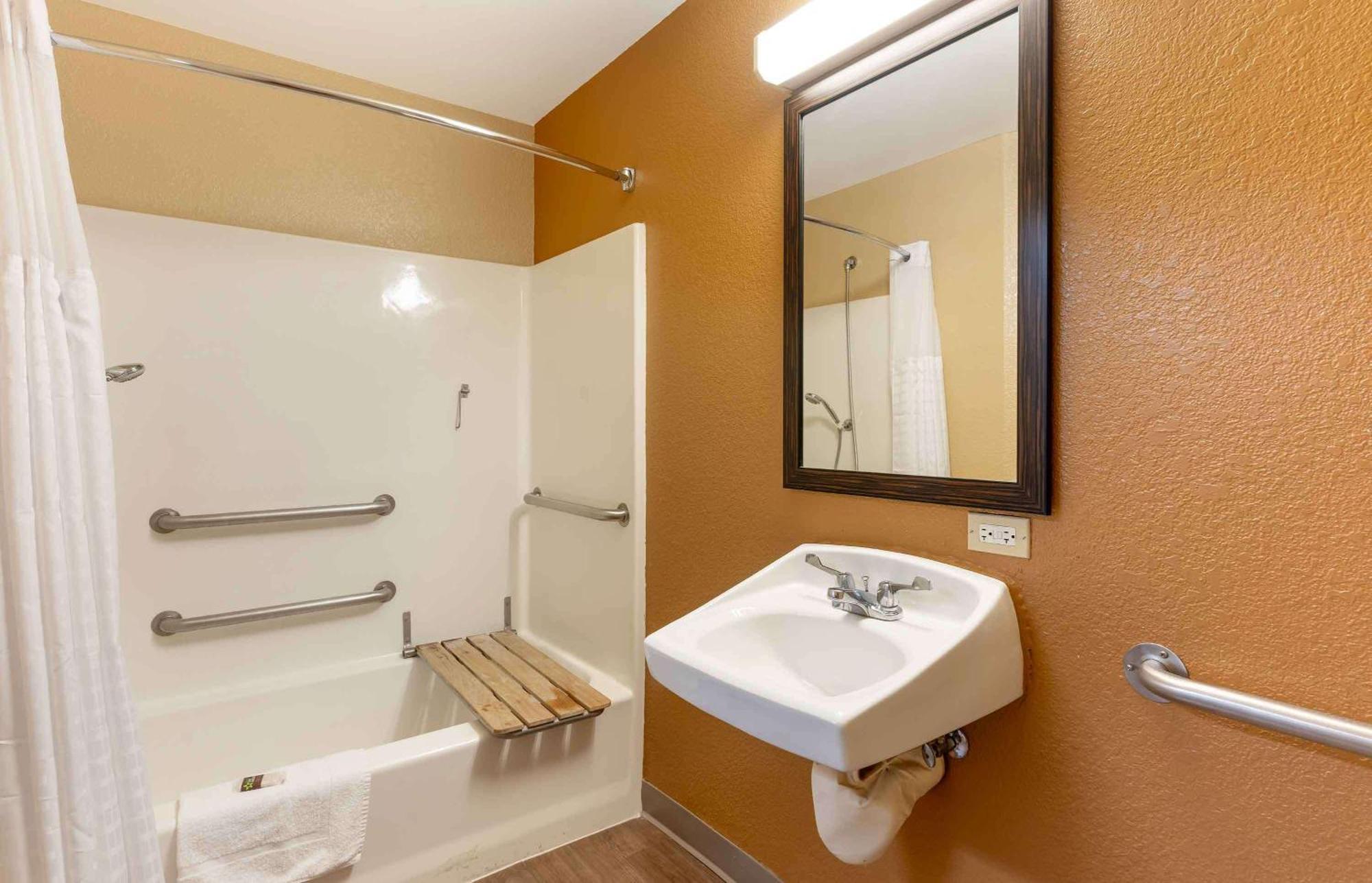 Extended Stay America Suites - Dublin - Hacienda Dr Buitenkant foto